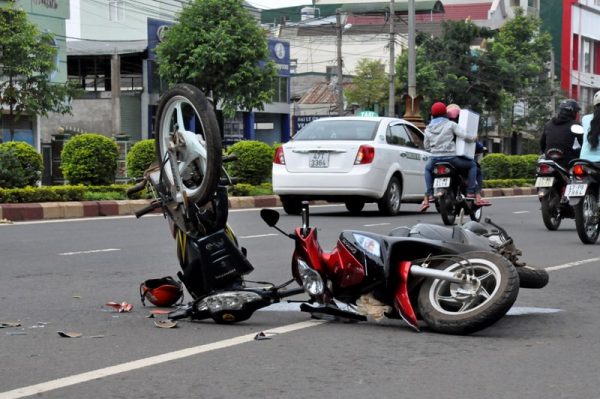 Tham gia giao thông gây tan nạn giao thông chết người có phải chịu TNHS không?